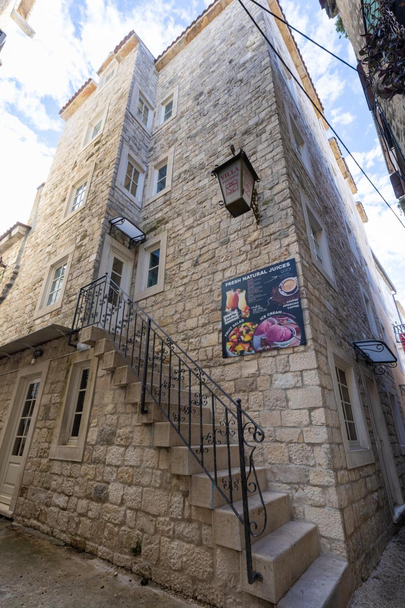 Villa Fontana Trogir Buitenkant foto