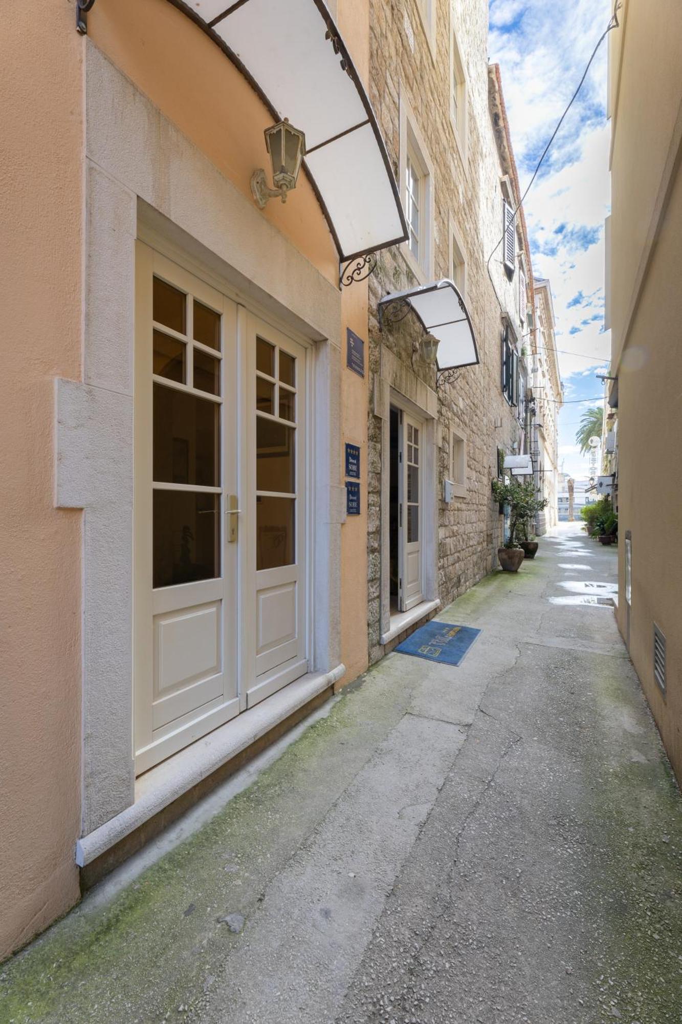 Villa Fontana Trogir Buitenkant foto
