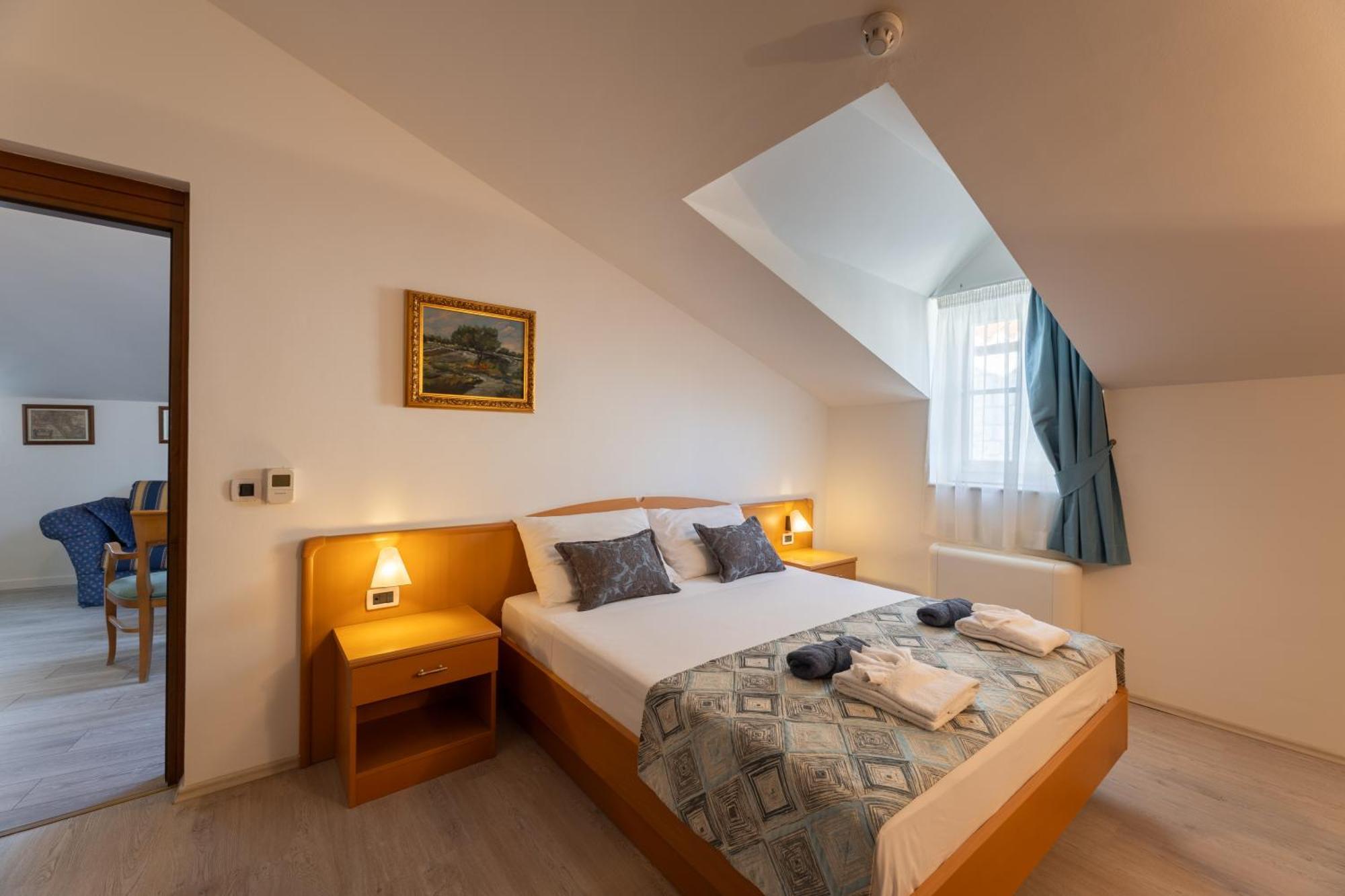 Villa Fontana Trogir Buitenkant foto