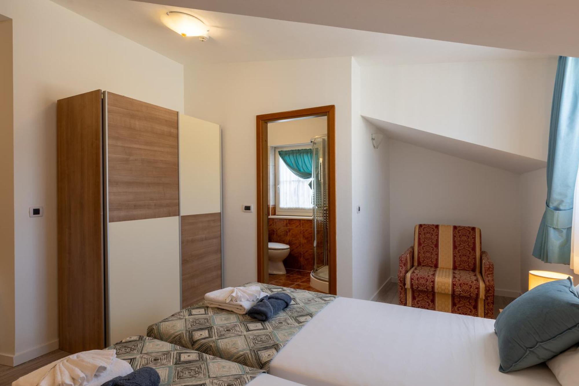 Villa Fontana Trogir Buitenkant foto