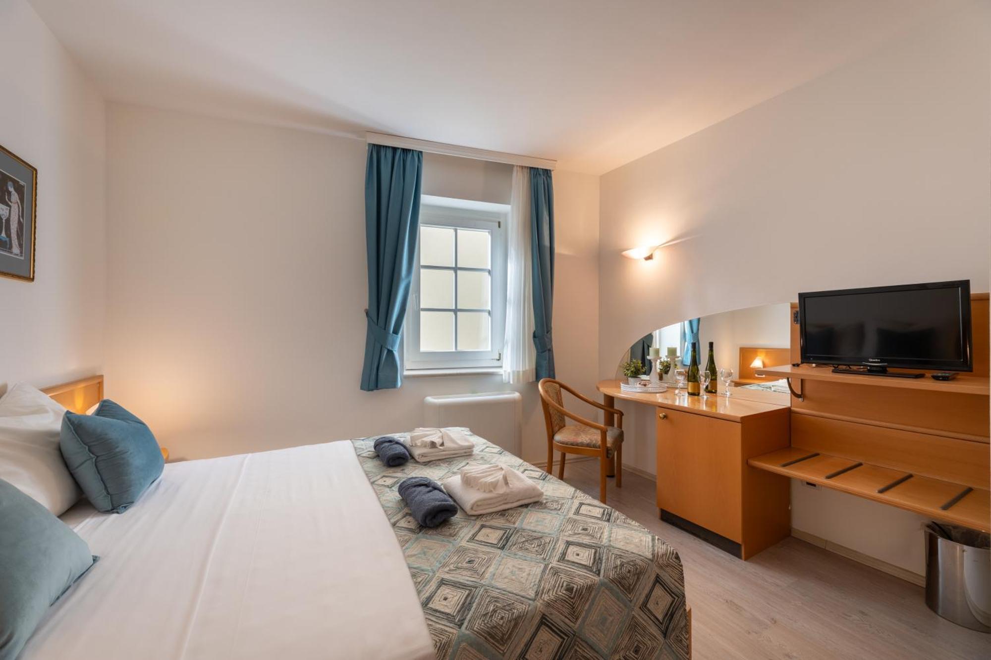Villa Fontana Trogir Buitenkant foto